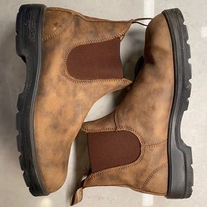 Blundstone Boots, #585, US 9 (mens) rustic brown